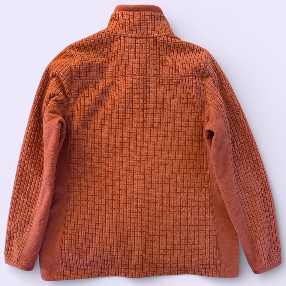 L.L. Bean | Women's Mountain Classic Windproof Fleece Jacket - Picture 4 of 8